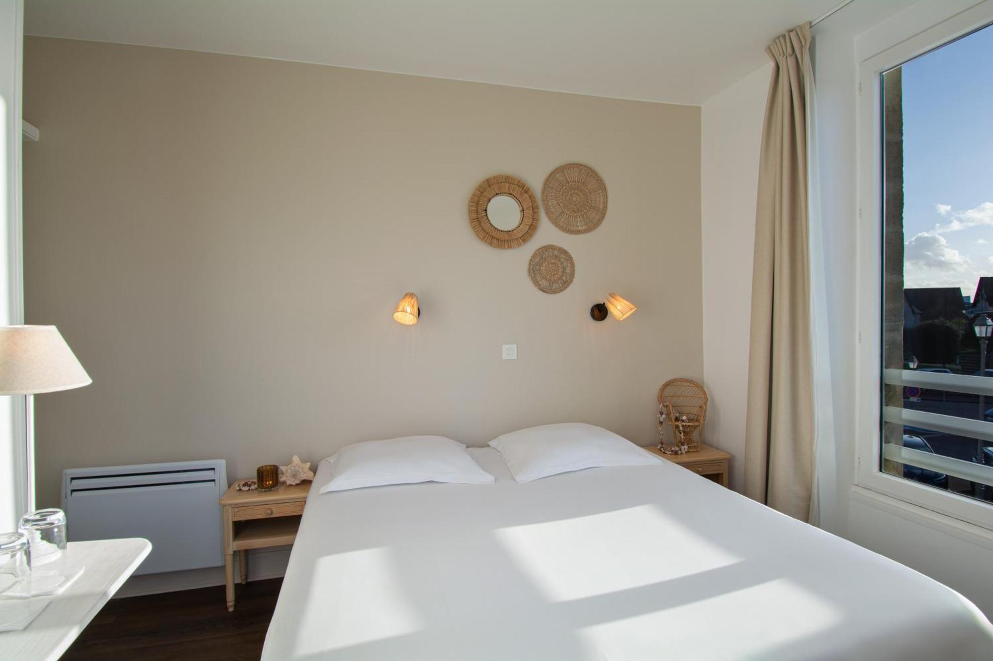 Hotel De La Plage 쿠르쇨 쉬르 메르 외부 사진